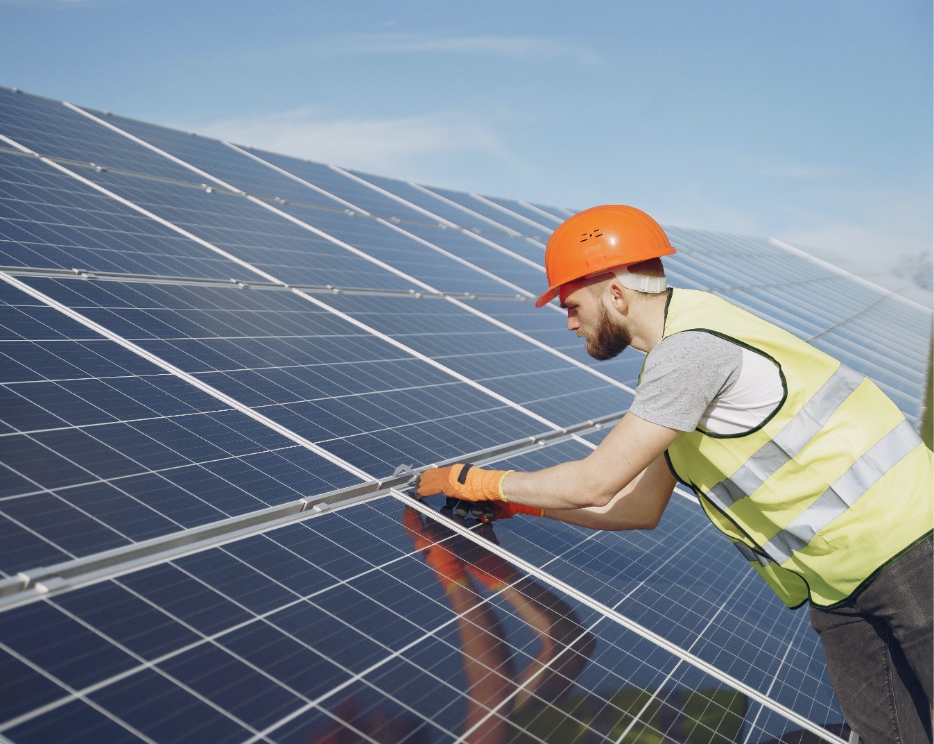 solar CET(COMMONWEALTH ELECTRICAL TECHNOLOGIES)